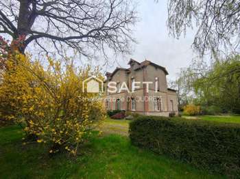 Vente maison 11 pièces L'Herbergement 85