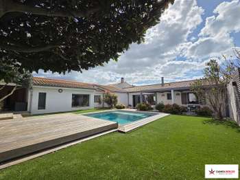 Vente maison 5 pièces L'Houmeau 17