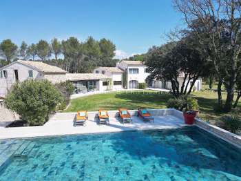 Vente maison 17 pièces L'Isle-sur-la-Sorgue 84