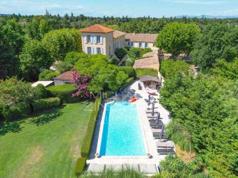 Vente maison 18 pièces L'Isle-sur-la-Sorgue 84