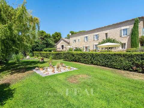 Vente maison 20 pièces L'Isle-sur-la-Sorgue 84