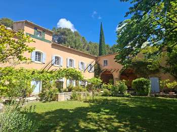 Vente maison 15 pièces L'Isle-sur-la-Sorgue 84