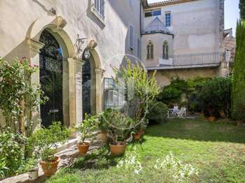 Maison 13 pièces 597 m² · à L'Isle-sur-la-Sorgue · 597 m² · 1 690 000 €