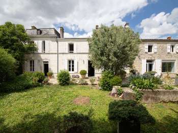 Vente maison 15 pièces La Benâte 17