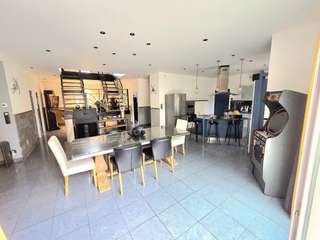 Vente maison 9 pièces