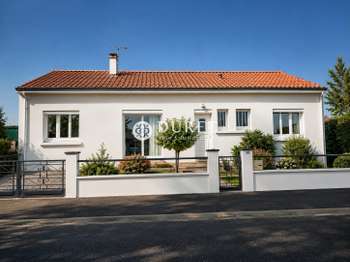 Vente maison 7 pièces La Bruffière 85