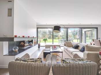 Maison 9 pièces 335 m² · à La Celle-Saint-Cloud · 335 m² · 2 490 000 €