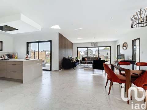Vente maison 6 pièces La Chapelle-des-Fougeretz 35