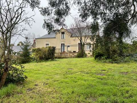 Vente maison 8 pièces La Chapelle-Saint-Laud 49