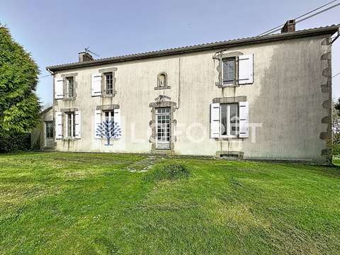 Vente maison 8 pièces La Chapelle-Saint-Laurent 79
