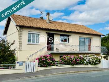 Vente maison 8 pièces La Chapelle-Saint-Laurent 79