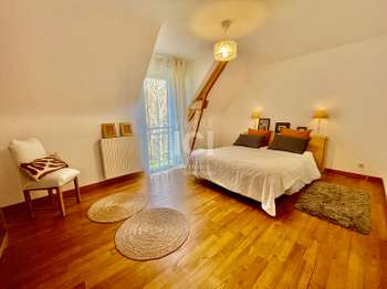 Maison 12 pièces 274 m² · à La Chapelle-sur-Erdre · 274 m² · 750 375 €