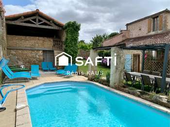 Vente maison 12 pièces La Chapelle-Thémer 85