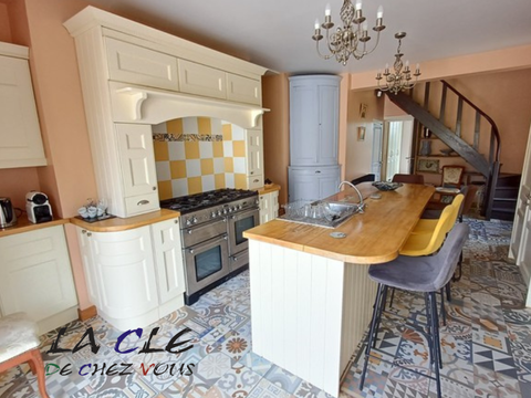 Vente maison 8 pièces