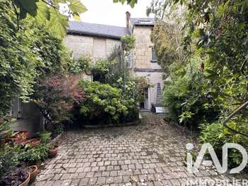 Vente maison 6 pièces La Chartre-sur-le-Loir 72