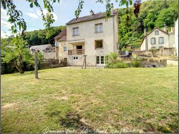 Vente maison 6 pièces La Chartre-sur-le-Loir 72