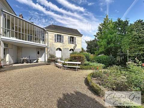 Vente maison 10 pièces La Chartre-sur-le-Loir 72