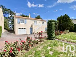 Vente Maison 5 chambresLa Châtaigneraie