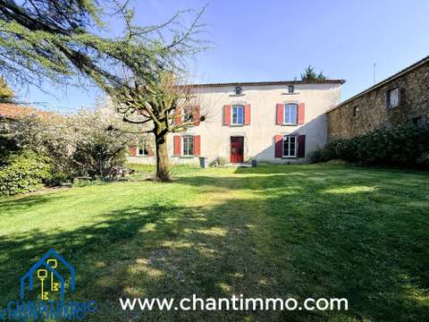 Vente maison 17 pièces La Châtaigneraie 85