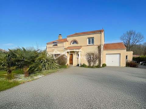 Vente maison 12 pièces La Chevrolière 44