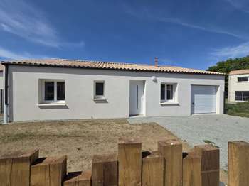 Vente maison 4 pièces La Copechagnière 85
