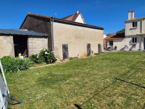 Vente maison 4 pièces La Copechagnière 85