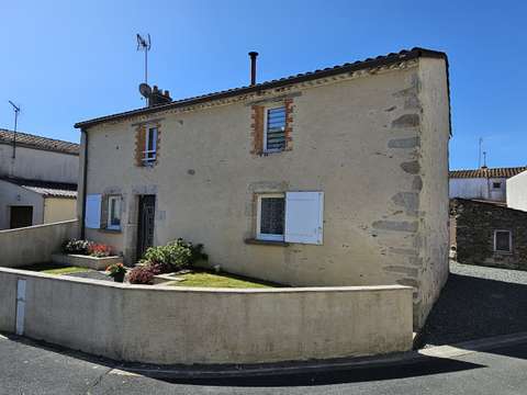 Vente maison 5 pièces La Copechagnière 85