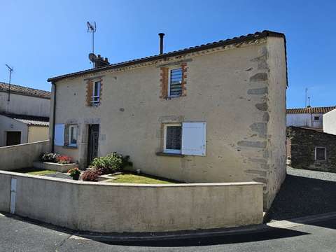 Vente maison 5 pièces La Copechagnière 85