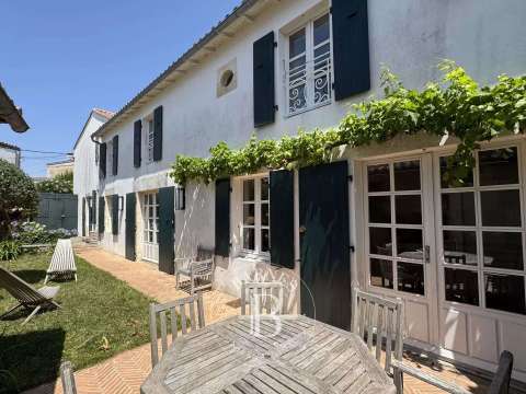 Vente maison 8 pièces La Couarde-sur-Mer 17