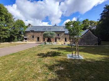 Maison 6 pièces 224 m² · à La Couyère · 224 m² · 599 000 €