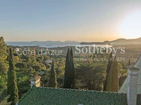 Vente maison 9 pièces La Croix-Valmer 83