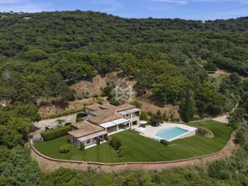 Vente maison 9 pièces La Croix-Valmer 83