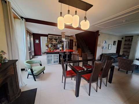 Vente maison 8 pièces