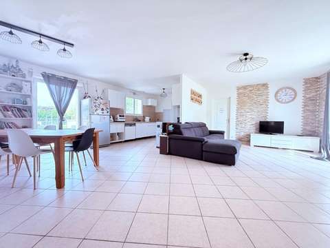 Vente maison 6 pièces La Force 24