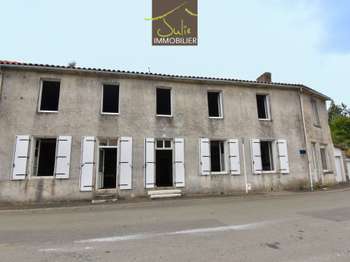 Vente maison 8 pièces La Forêt-sur-Sèvre 79