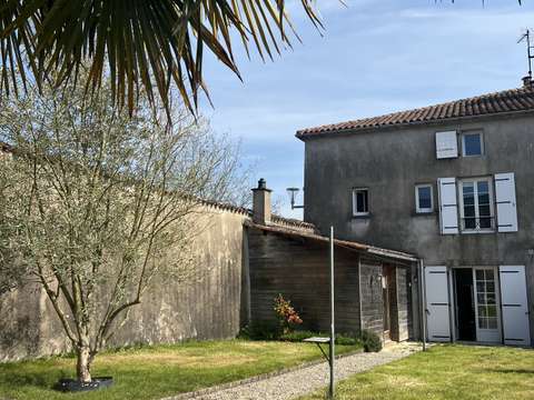 Vente maison 6 pièces La Forêt-sur-Sèvre 79
