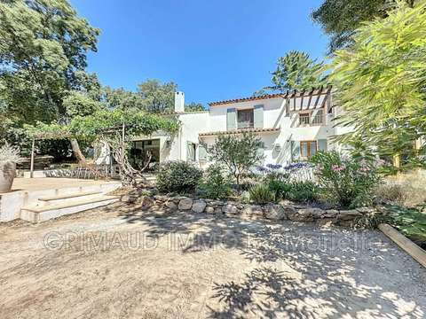 Vente maison 5 pièces La Garde-Freinet 83