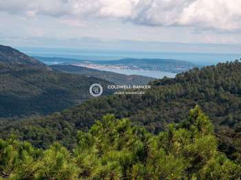 Vente maison 5 pièces La Garde-Freinet 83
