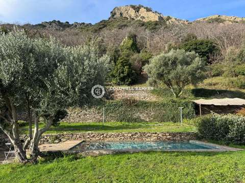 Vente maison 4 pièces La Garde-Freinet 83