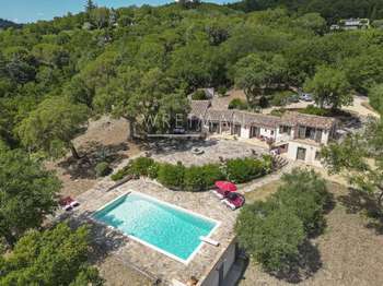 Vente maison 6 pièces La Garde-Freinet 83