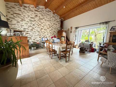 Vente maison 12 pièces