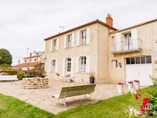 Vente maison 16 pièces