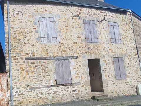 Vente maison 10 pièces La Gravelle 53