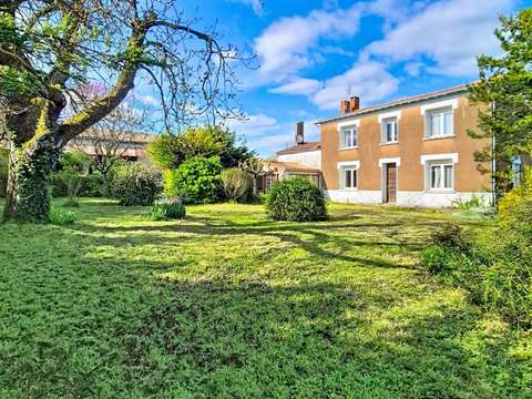 Vente maison 5 pièces La Grève-sur-Mignon 17