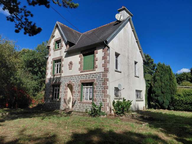 Maison 7 pièces 124 m² · à La Harmoye · 124 m² · 99 800 €