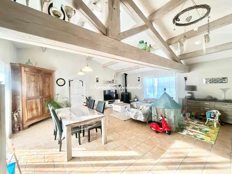 Vente maison 6 pièces La Jarrie-Audouin 17