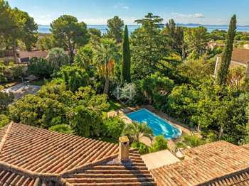 Vente maison 8 pièces La Londe-les-Maures 83