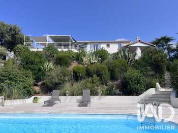 Vente Maison 5 piècesLa Londe-les-Maures