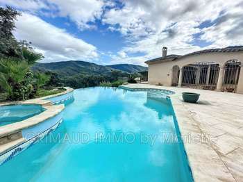 Vente maison 6 pièces La Môle 83