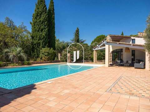 Vente maison 10 pièces La Motte 83